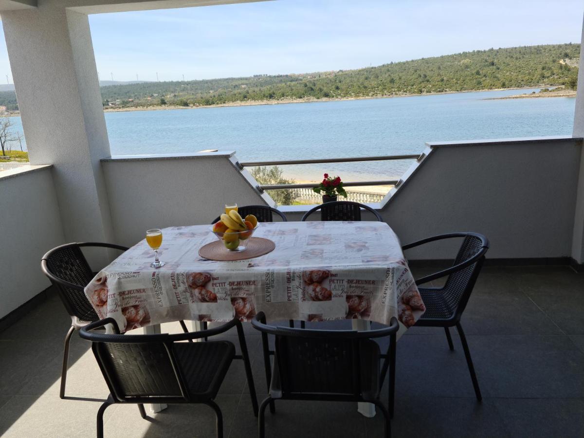 Apartmani Rudi Anic Exterior photo